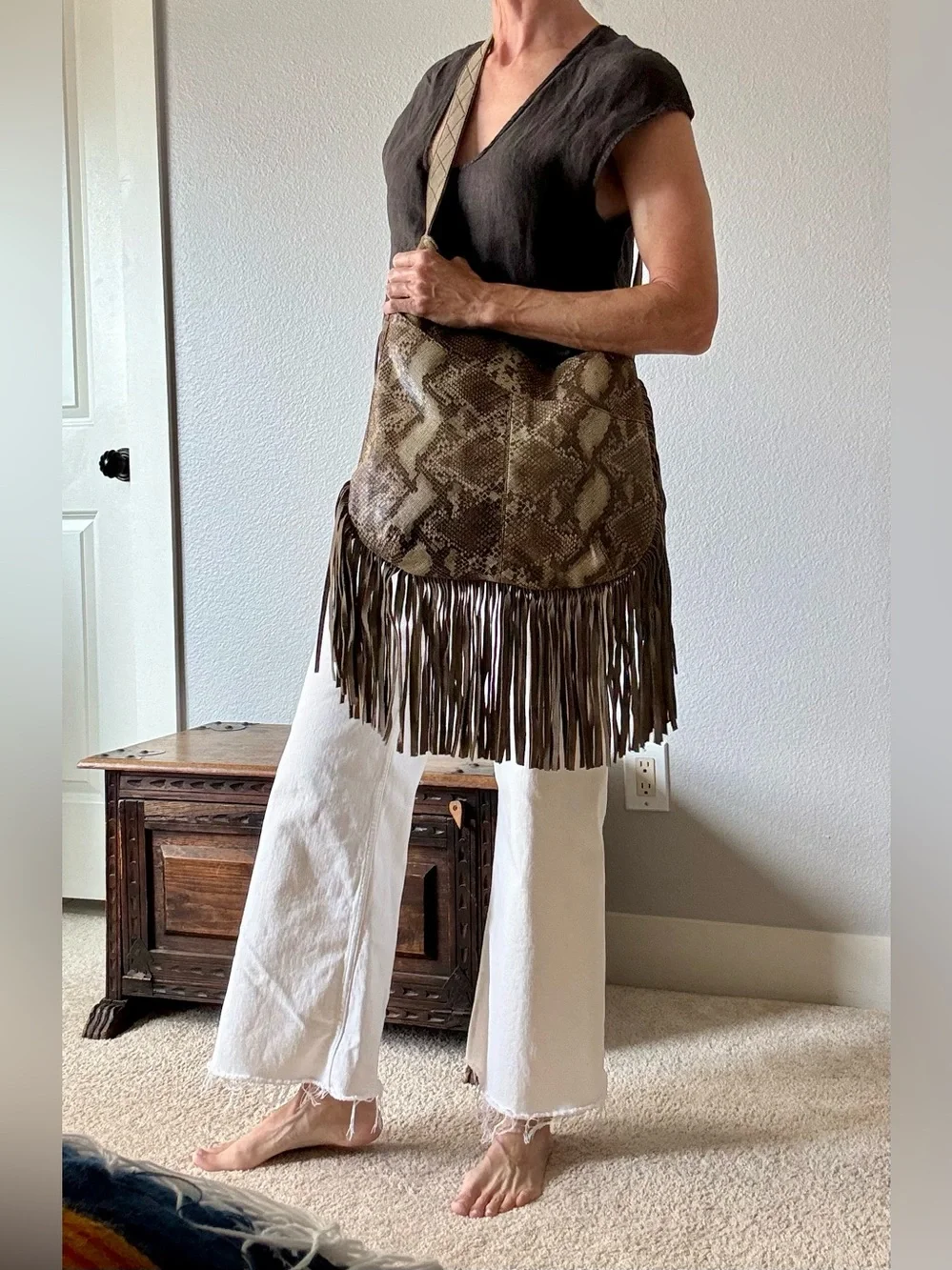 Muxo by Camila Alves Fringed Snake Print Crossbody Bag - Picture 1 of 7